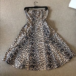 Strapless Notice leopard dress